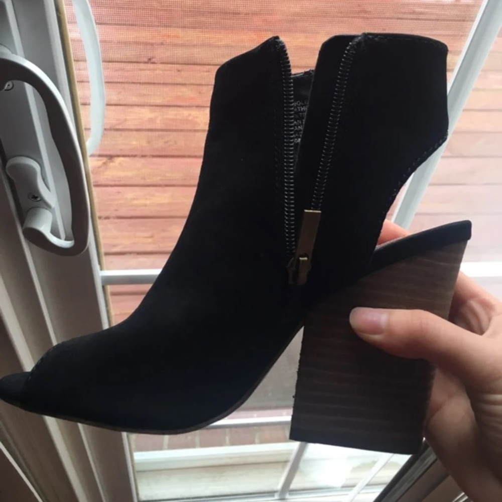 Steve Madden peep toe booties
